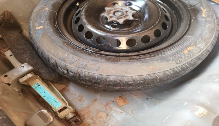 2017 Hyundai Grand i10 SPORTZ U2 1.2 CRDI, Diesel, Manual, 51,201 km, tyre