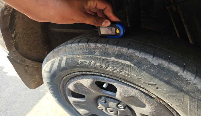 2012 Renault Duster 110 PS RXL DIESEL, Diesel, Manual, 1,41,875 km, tyre