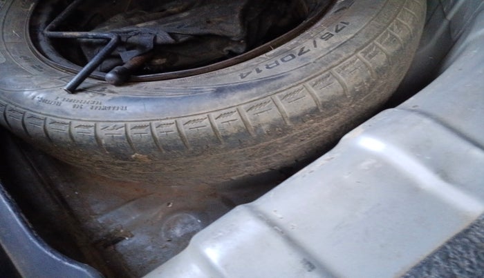 2012 Hyundai i20 MAGNA 1.4 CRDI, Diesel, Manual, 1,16,233 km, tyre