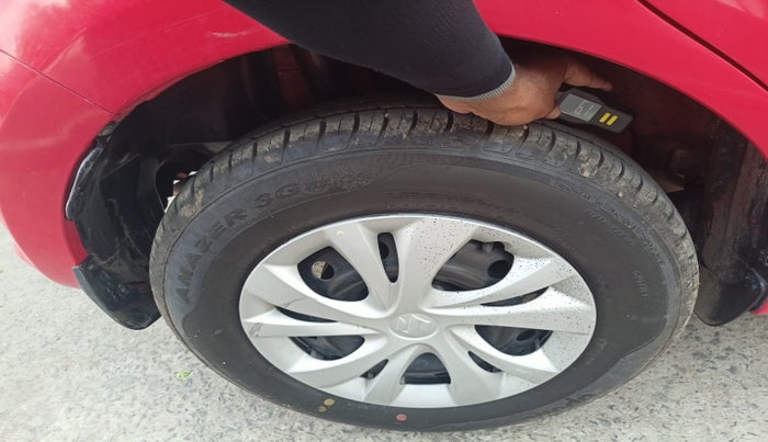 2023 Maruti Swift VXI, Petrol, Manual, 11,035 km, tyre