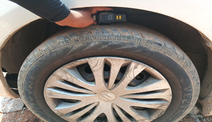2012 Maruti Ertiga VXI, Petrol, Manual, 82,855 km, tyre