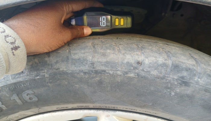 2016 Hyundai Creta SX 1.6 DIESEL, Diesel, Manual, 51,109 km, tyre