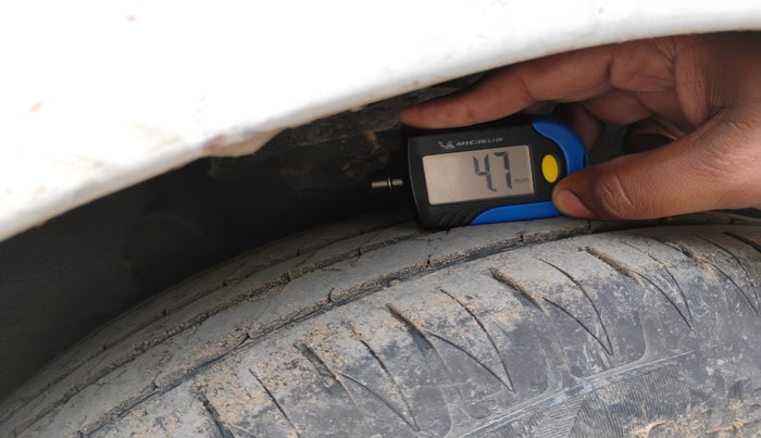 2013 Hyundai i20 SPORTZ 1.4 CRDI, Diesel, Manual, 1,46,041 km, tyre