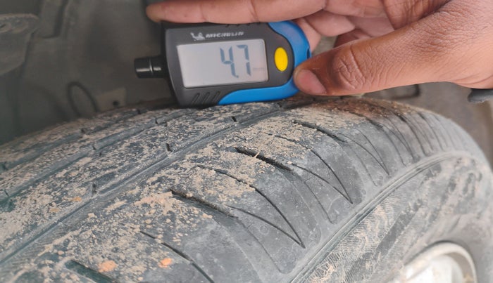 2013 Hyundai i20 SPORTZ 1.4 CRDI, Diesel, Manual, 1,46,041 km, tyre