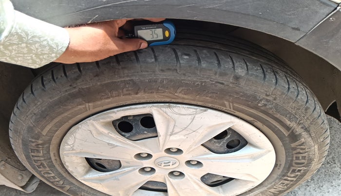 2017 Hyundai Creta S 1.4 DIESEL, Diesel, Manual, 1,40,511 km, tyre