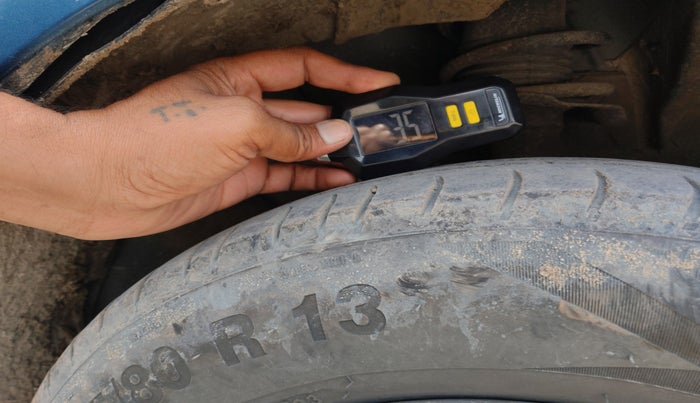 2017 Nissan Micra Active XL, Petrol, Manual, 56,846 km, tyre