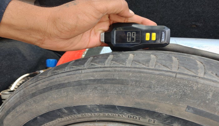 2017 Nissan Micra Active XL, Petrol, Manual, 56,846 km, tyre