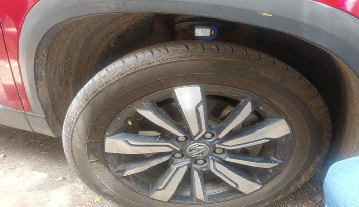 2020 MG HECTOR SHARP 2.0 DIESEL, Diesel, Manual, 52,948 km, tyre