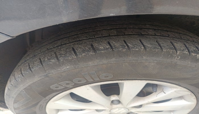 2014 Maruti Ertiga ZXI, Petrol, Manual, 71,309 km, tyre