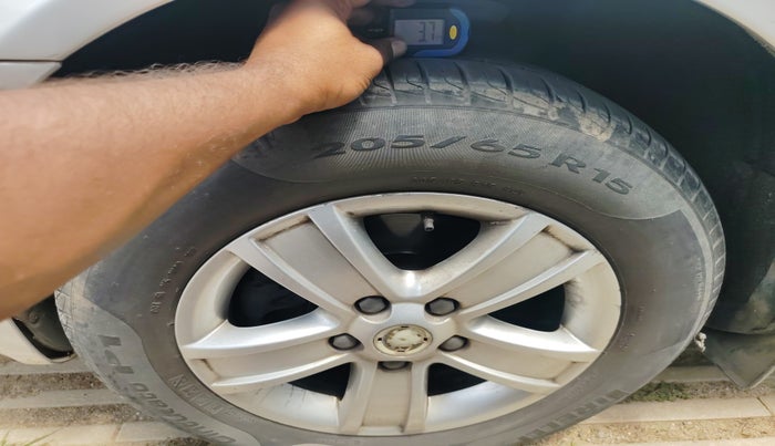 2011 Skoda Laura AMBIENTE 1.8 TSI, Petrol, Manual, 87,753 km, tyre