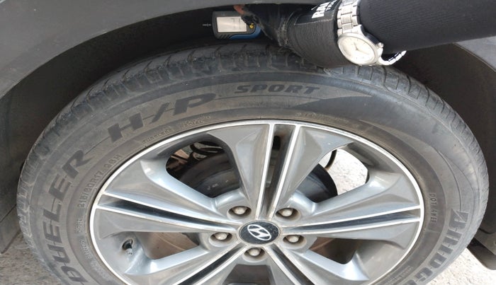 2017 Hyundai Creta SX PLUS AT 1.6 PETROL, Petrol, Automatic, 55,820 km, tyre