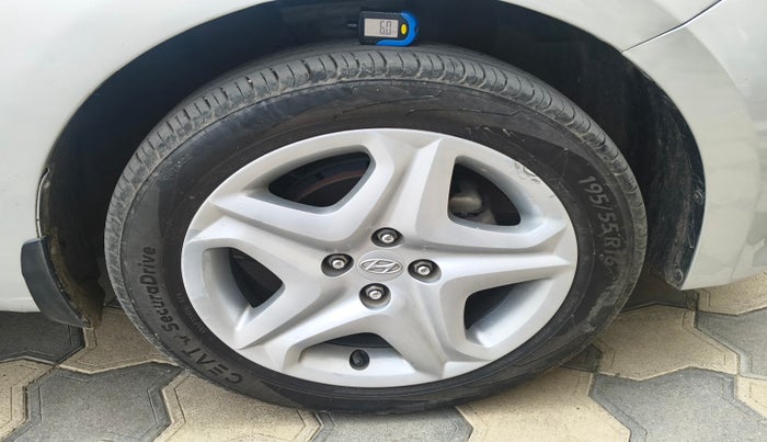 2017 Hyundai Elite i20 ASTA 1.2, Petrol, Manual, 77,797 km, tyre