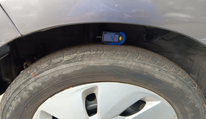 2015 Maruti Celerio VXI AMT, Petrol, Automatic, 24,714 km, tyre