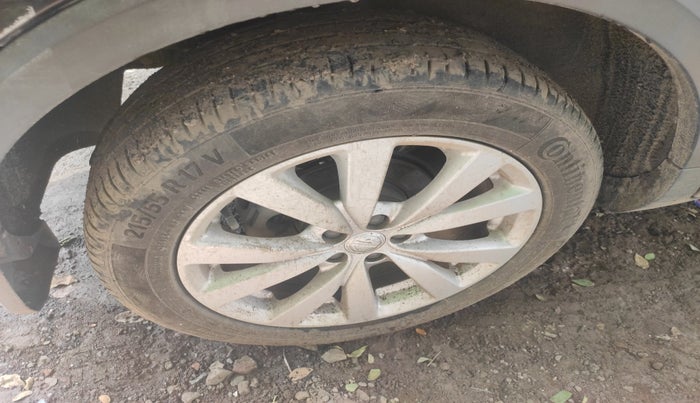 2022 MG ASTOR SUPER EX 1.5 MT, Petrol, Manual, 31,151 km, tyre