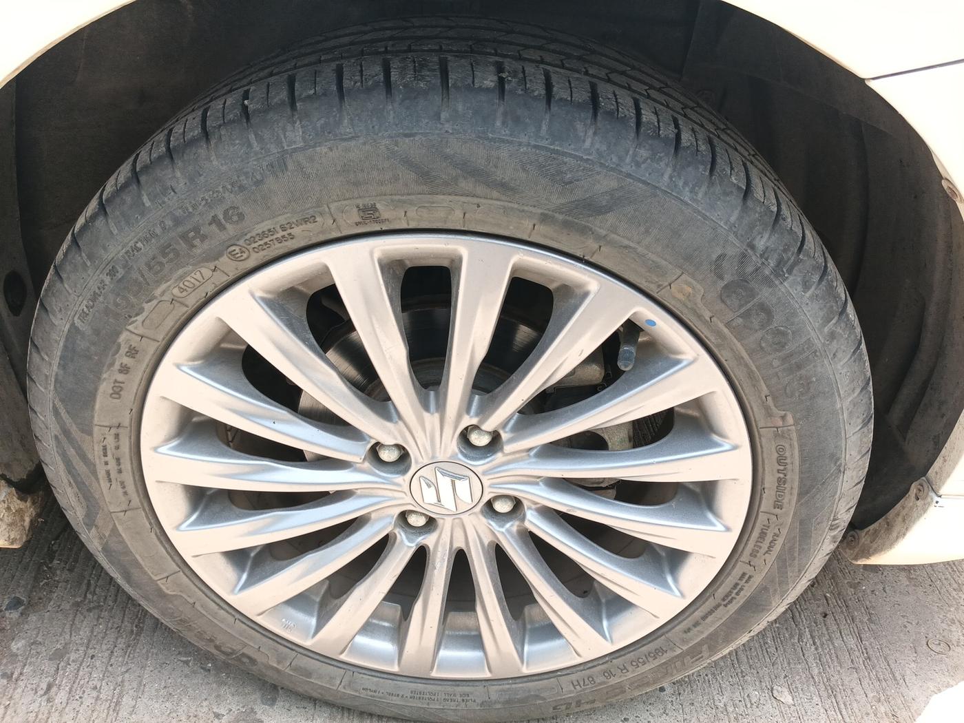2017 Maruti Ciaz S 1.4 MT PETROL, Petrol, Manual, 20,333 km, tyre