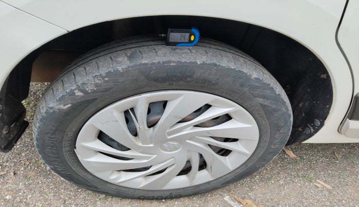 2019 Maruti Ertiga VXI CNG, Petrol, Manual, 1,05,232 km, tyre