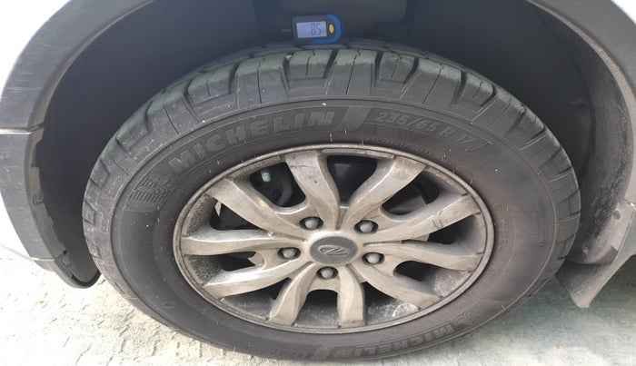 2016 Mahindra XUV500 W10, Diesel, Manual, 78,602 km, tyre