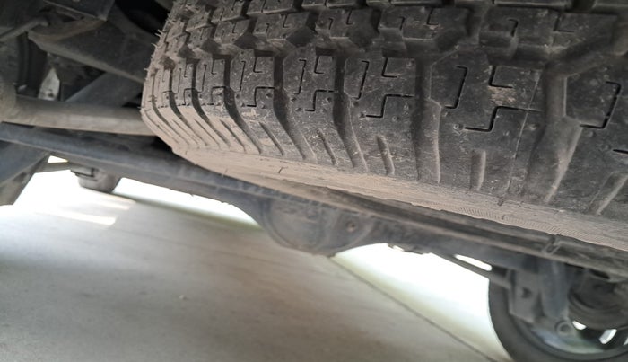 2018 Tata Hexa XTA 4X2 6 STR, Diesel, Automatic, 1,27,333 km, tyre