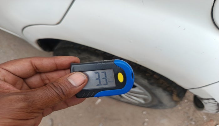 2010 Maruti Ritz VXI, Petrol, Manual, 74,961 km, tyre