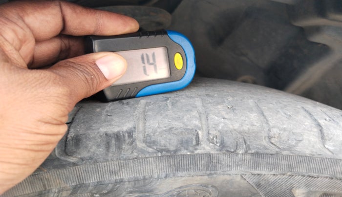 2013 Ford Ecosport TITANIUM 1.5L DIESEL, Diesel, Manual, 1,05,902 km, tyre