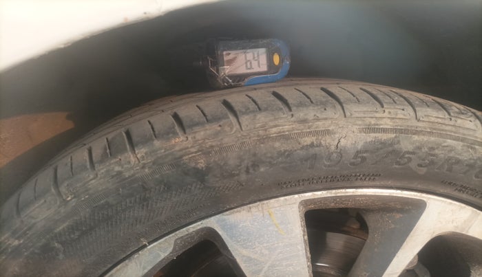 2015 Hyundai Elite i20 ASTA 1.4 CRDI, Diesel, Manual, 85,941 km, tyre