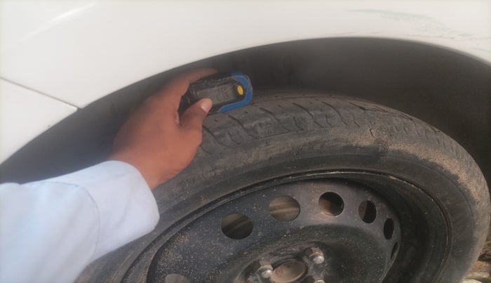 2015 Hyundai Elite i20 ASTA 1.4 CRDI, Diesel, Manual, 85,941 km, tyre