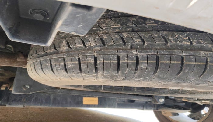 2024 Tata Safari ACCOMPLISHED PLUS 6 STR DUAL TONE, Diesel, Manual, 27,928 km, tyre