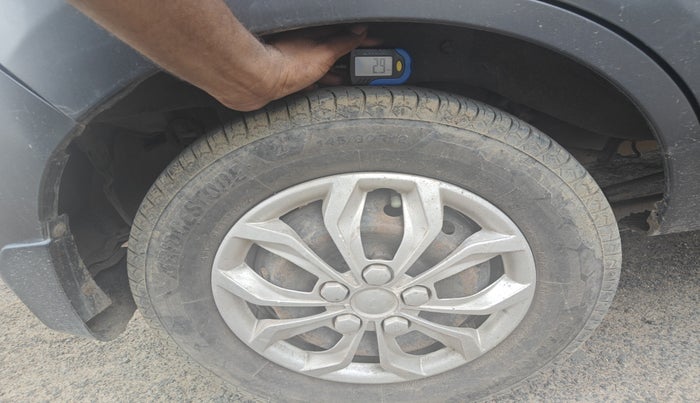 2016 Maruti Alto 800 VXI O, Petrol, Manual, 1,56,872 km, tyre