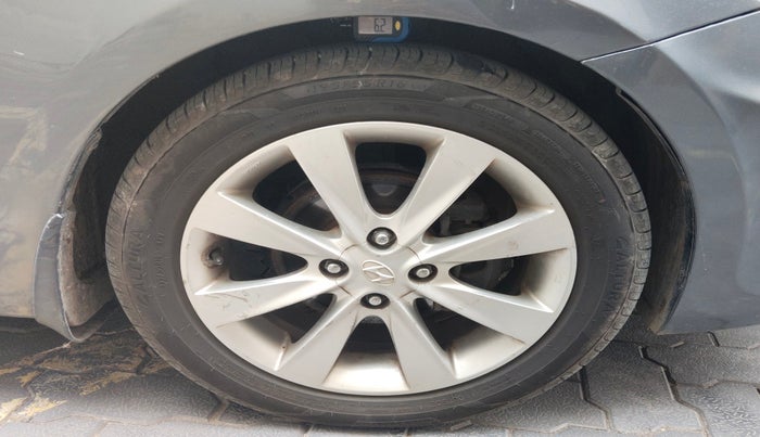 2011 Hyundai Verna FLUIDIC 1.6 CRDI SX, Diesel, Manual, 76,595 km, tyre