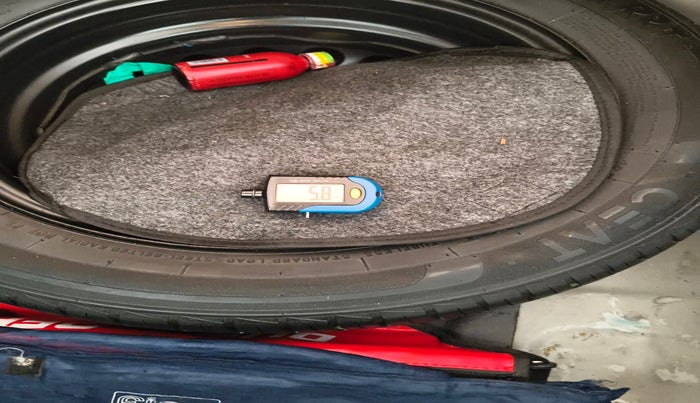 2020 Hyundai AURA SX PLUS 1.2 AMT CRDI, Diesel, Automatic, 70,775 km, tyre