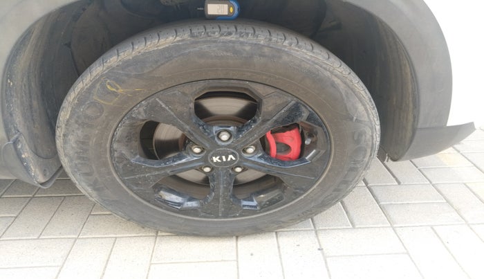 2020 KIA SELTOS HTK PLUS 1.5, Petrol, Manual, 48,606 km, tyre