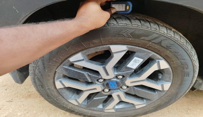2024 Hyundai EXTER SX(O) CONNECT 1.2 AMT, Petrol, Automatic, 2,020 km, tyre