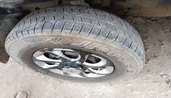 2019 Mahindra Bolero POWER PLUS SLX, Diesel, Manual, 5,50,000 km, tyre