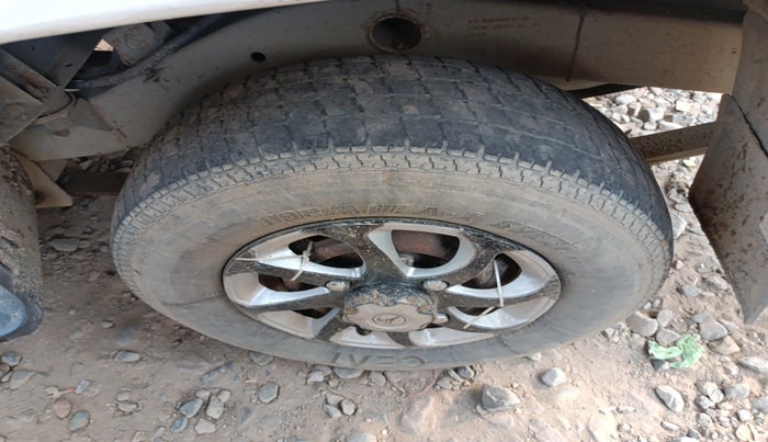2019 Mahindra Bolero POWER PLUS SLX, Diesel, Manual, 5,50,000 km, tyre