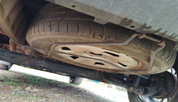 2015 Renault Duster 85 PS RXL DIESEL, Diesel, Manual, 1,35,399 km, tyre