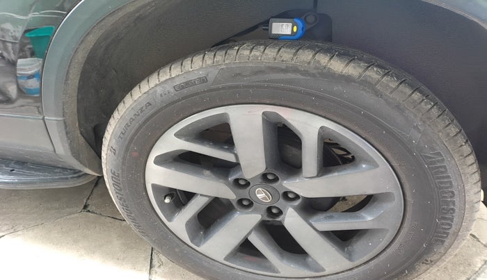 2021 Tata Harrier XZA SUNROOF 2.0L DARK EDITION, Diesel, Automatic, 91,800 km, tyre