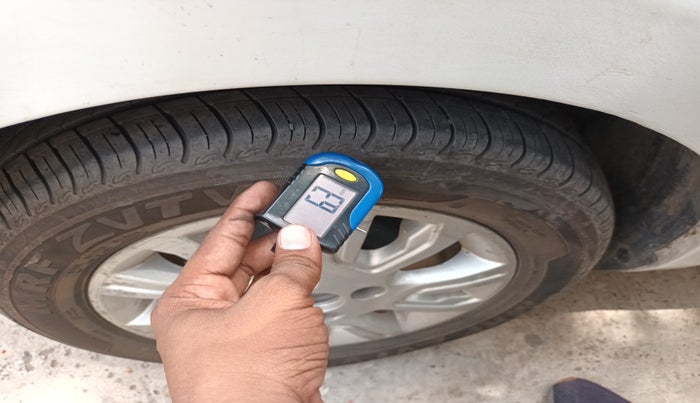 2016 Tata Tiago XZ PETROL, Petrol, Manual, 83,063 km, tyre
