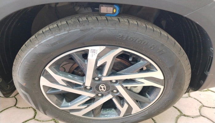 2024 Hyundai Creta SX (O) 1.5 DIESEL AT, Diesel, Automatic, 13,492 km, tyre