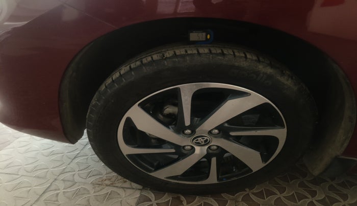 2024 Toyota Glanza V AMT, Petrol, Automatic, 16,075 km, tyre