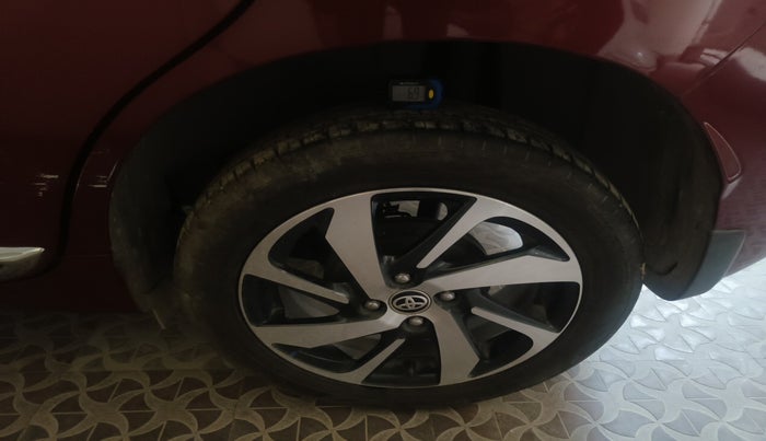 2024 Toyota Glanza V AMT, Petrol, Automatic, 16,075 km, tyre