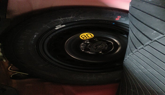 2024 Toyota Glanza V AMT, Petrol, Automatic, 16,075 km, tyre