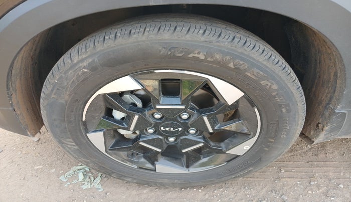 2024 KIA SONET Gravity 1.2 Petrol MT, Petrol, Manual, 12,603 km, tyre