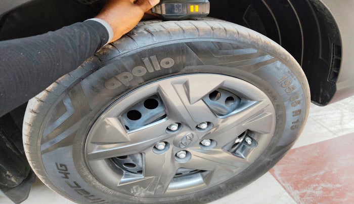 2024 Hyundai VENUE S(O) 1.2, Petrol, Manual, 6,613 km, tyre