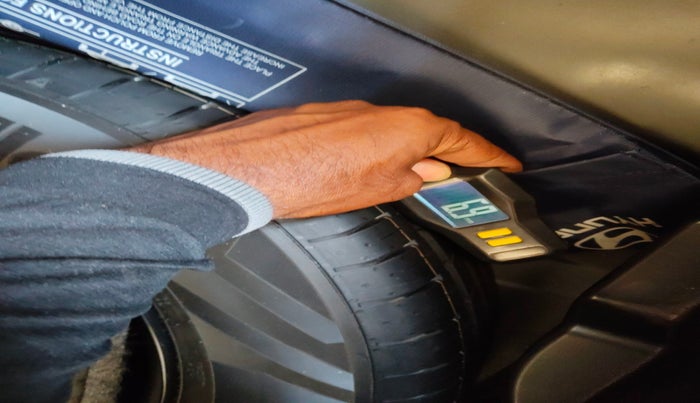 2024 Hyundai VENUE S(O) 1.2, Petrol, Manual, 6,613 km, tyre