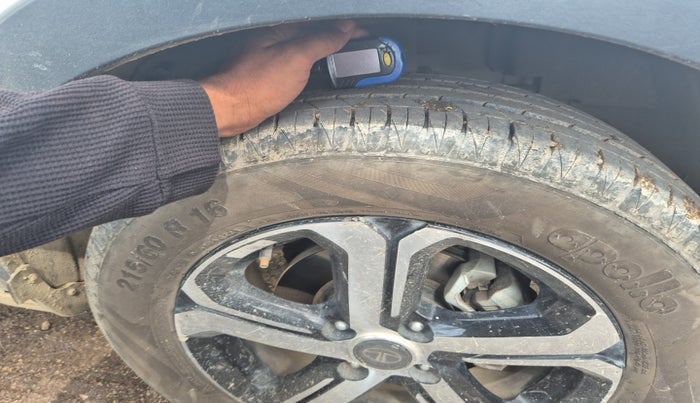 2022 Tata NEXON EV XZ PLUS LUX, Electric, Automatic, 68,011 km, tyre