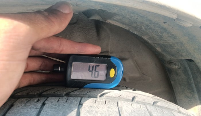 2014 Maruti Swift VDI, Diesel, Manual, 1,27,346 km, tyre