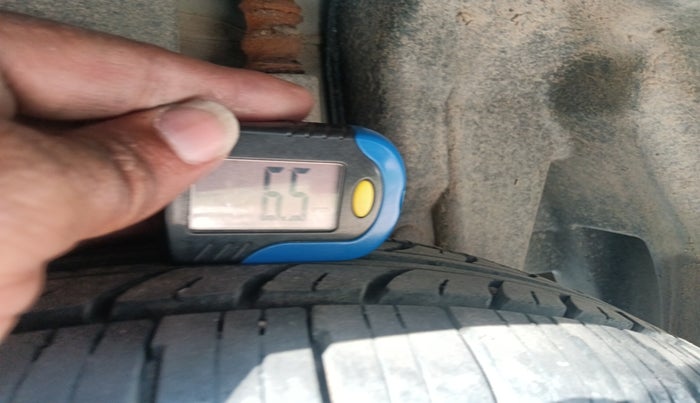 2014 Maruti Swift VDI, Diesel, Manual, 1,27,346 km, tyre