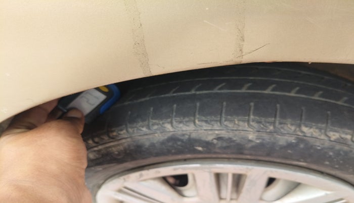 2011 Hyundai Santro Xing GLS, Petrol, Manual, 1,17,068 km, tyre