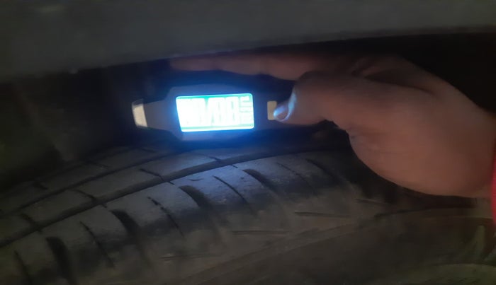 2022 Renault Kwid CLIMBER MT 1.0, Petrol, Manual, 54,100 km, tyre