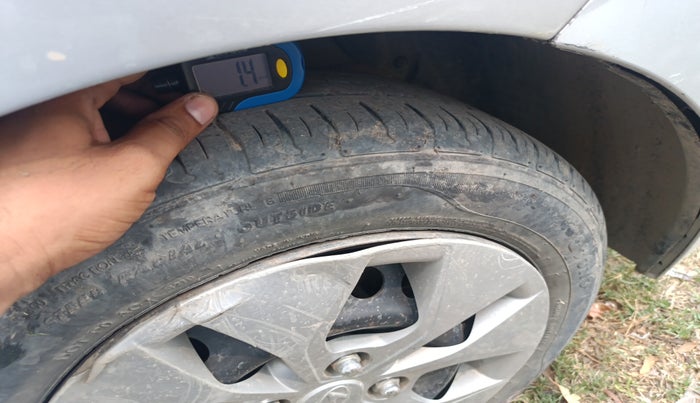 2019 Hyundai Xcent S 1.2, Petrol, Manual, 38,992 km, tyre